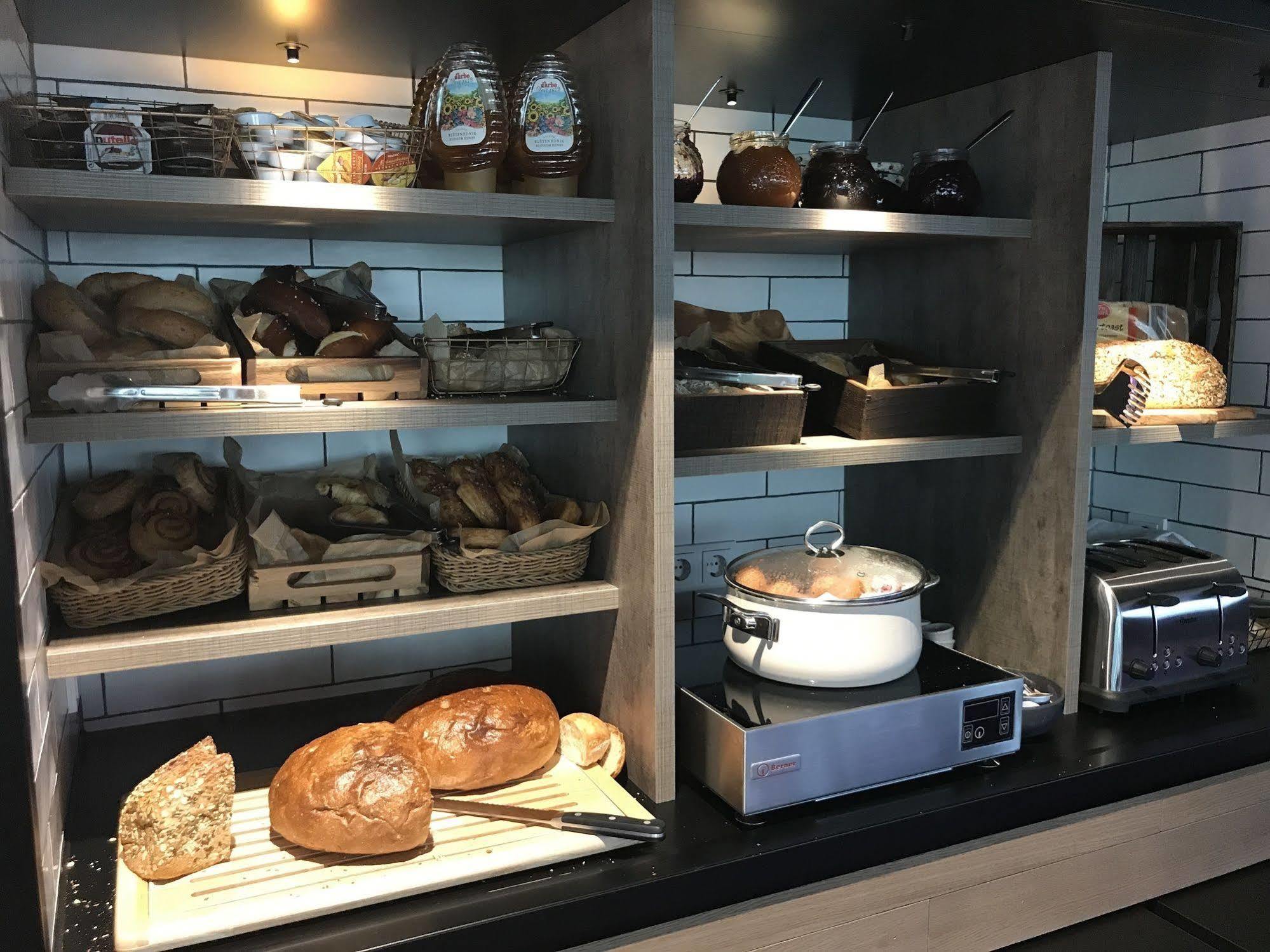 Hotel Moxy Stuttgart Airport/messe